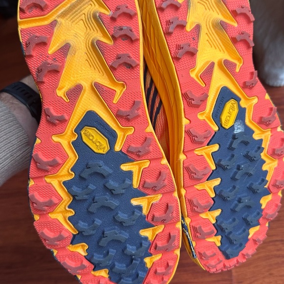 Hoka Speedgoat 4 Men’s 8.5 - Picture 5 of 7